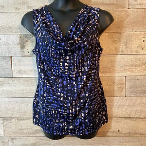 🛍️3/$30 89th & Madison blue patterned  blouse‎ in size large